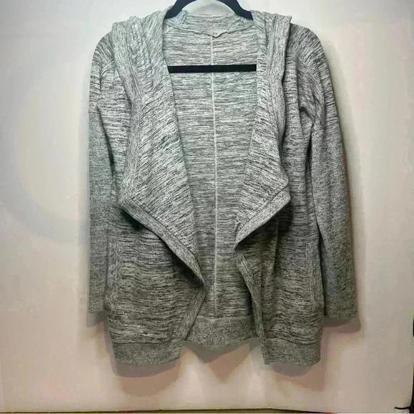 Athleta Cardigan size Small - Picture 1 of 6